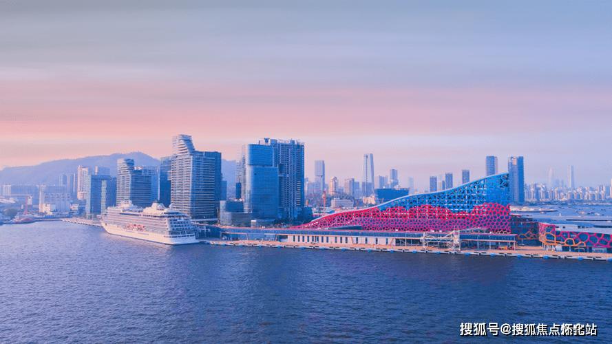 深圳湾,伶仃洋,15公里滨海长廊环绕,海上世界文化艺术中心,价值工厂等